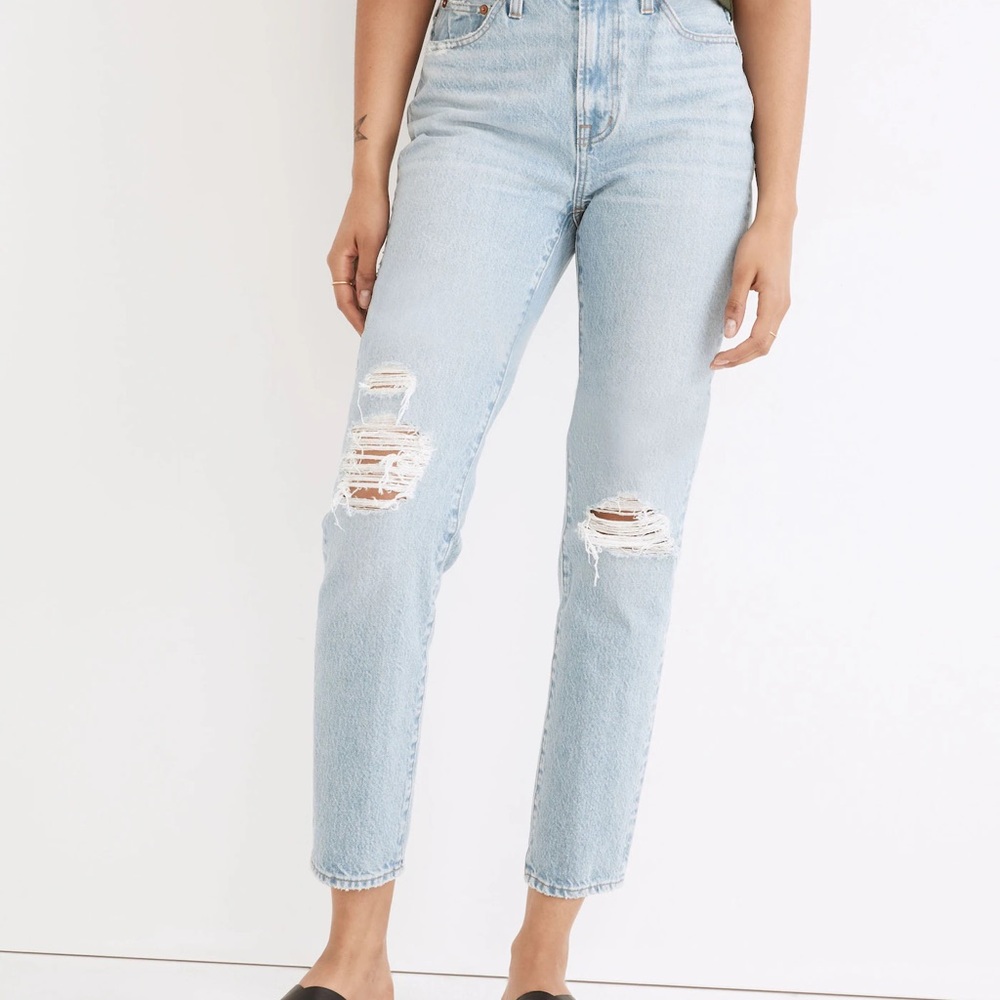 Madewell Perfect‎ Vintage Taper Jean Size 32 x 30 Ripped Light Wash